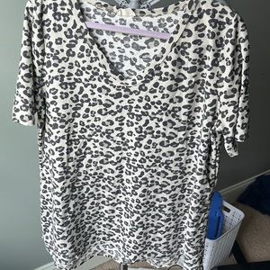 Grayscale cheetah print shirt. Fits like a tunic.